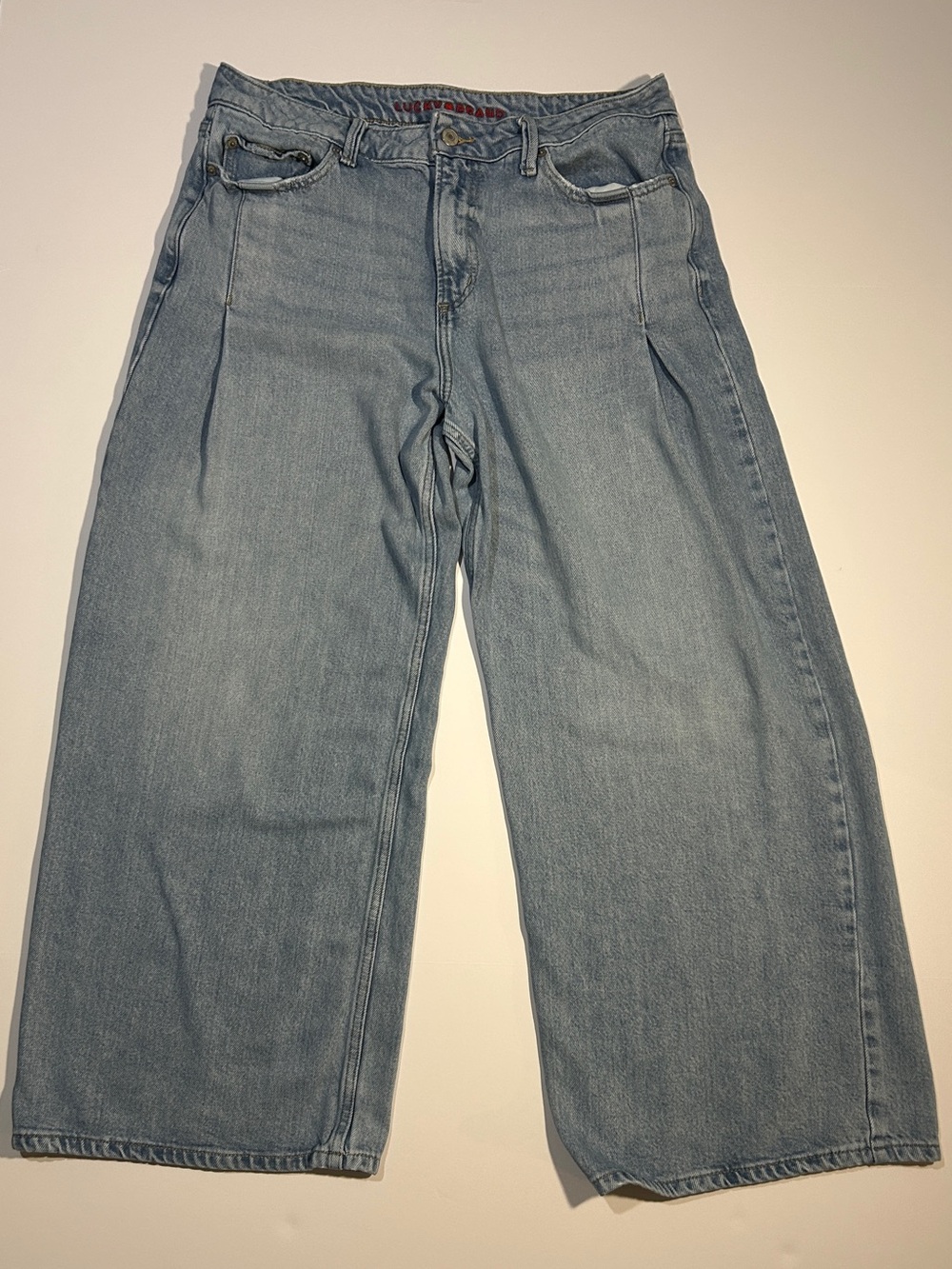 Lucky Brand Wide Leg Pleated Jeans Light Wash Denim Size 12/31